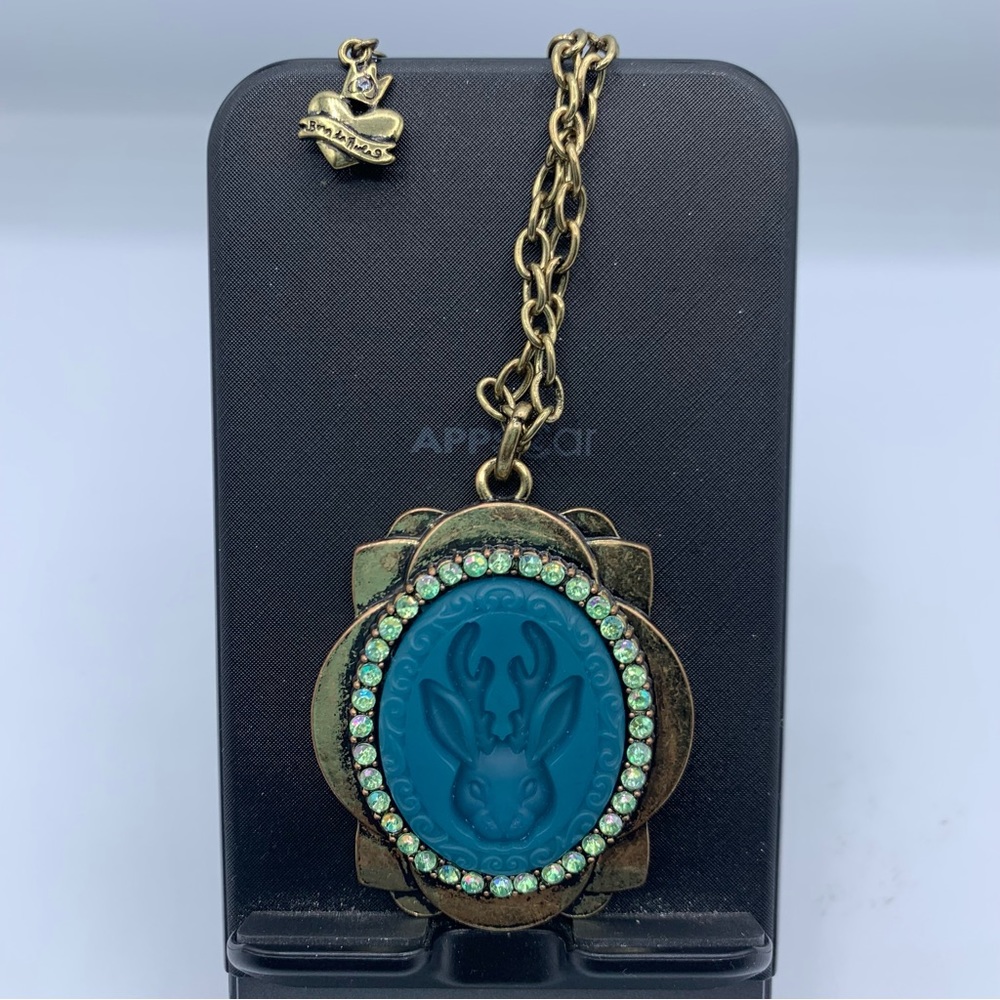 SOLD SOLD Princess Vera Wang Born 2 Rule Jackalope pendant necklace Blue